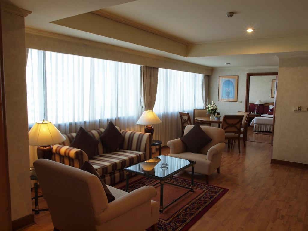 Rembrandt Suites Μπανγκόκ Εξωτερικό φωτογραφία